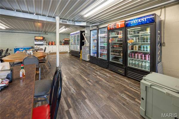 4053 State Highway E, Oak Ridge, MO 63769
