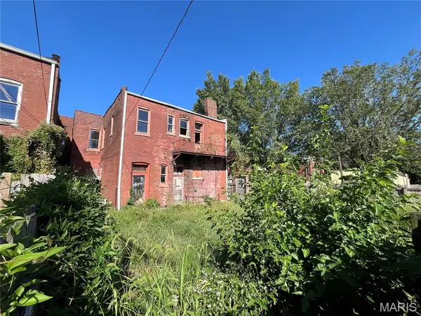 2000 Geyer AVE, St Louis, MO 63104