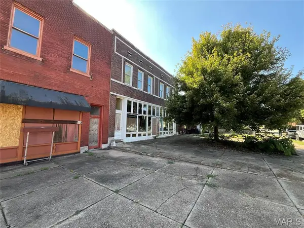 2000 Geyer AVE, St Louis, MO 63104
