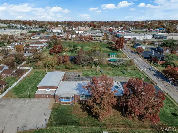 9707 Chicago Heights BLVD, Unincorporated, MO 63132