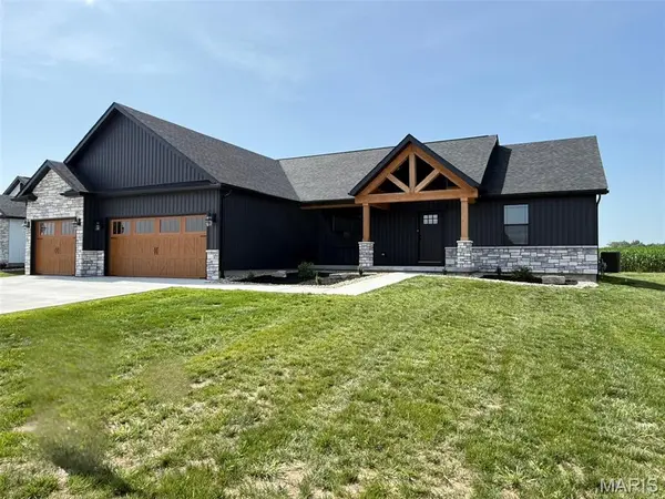 1004 Brianna Court, Jerseyville, IL 62052