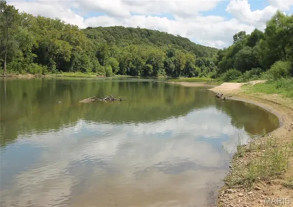 16288 Maries Road 303, Vienna, MO 65585