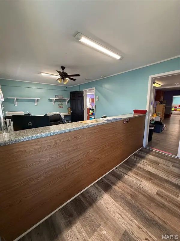 1162 E Karsch BLVD, Farmington, MO 63640