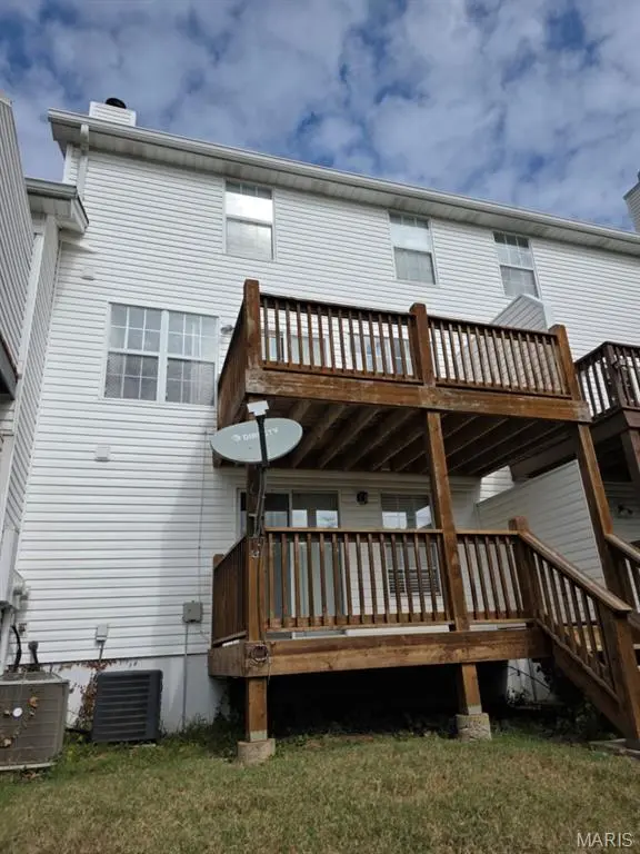 3124 Autumn Shores DR, Maryland Heights, MO 63043