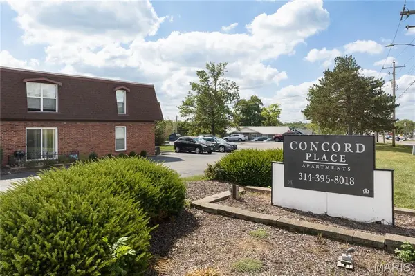 11542 Concord Village AVE, St Louis, MO 63128