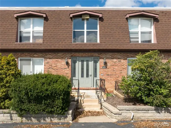 11542 Concord Village AVE, St Louis, MO 63128
