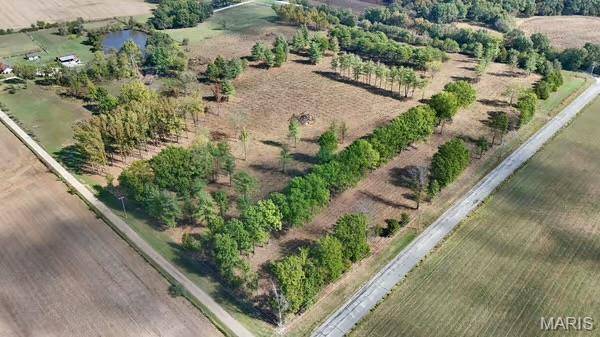 18181 Hickory Lick RD, Warrenton, MO 63383