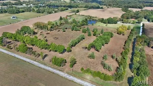 18181 Hickory Lick RD, Warrenton, MO 63383
