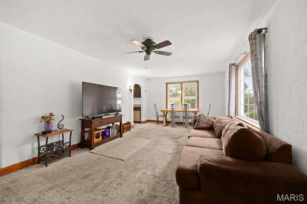 312 E Ofallon DR, Caseyville, IL 62232