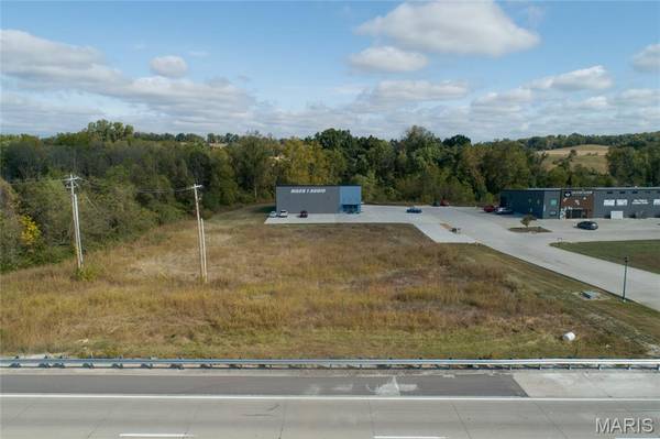 2999 Recreation DR, Washington, MO 63090