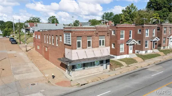 1325 Hampton AVE, St Louis, MO 63139