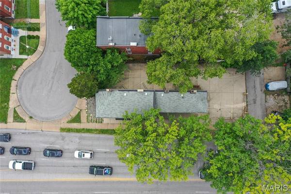 1323 S Jefferson AVE, St Louis, MO 63104