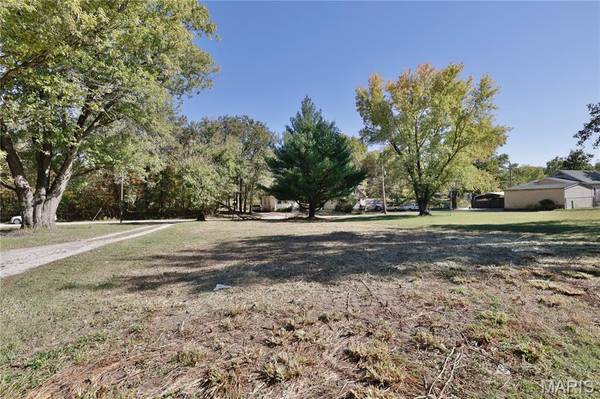 220 N Grant ST, Hillsboro, IL 62049