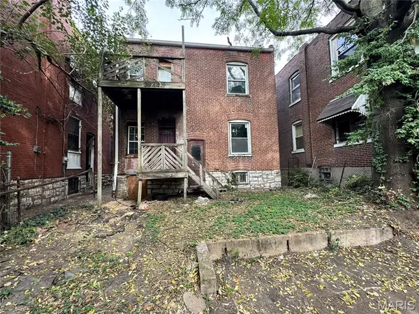 3922 Natural Bridge AVE, St Louis, MO 63107
