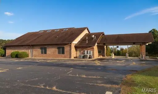 406 Independence LN, Vienna, MO 65582