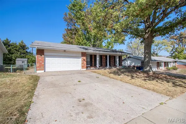 4327 Sulla DR, St Louis, MO 63033
