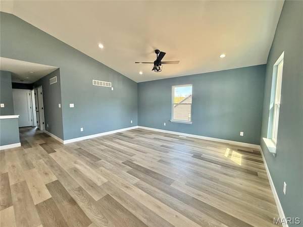 563 Calvey Heights CT, Robertsville, MO 63072