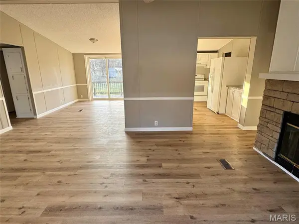 45 Shelter DR, Troy, MO 63379