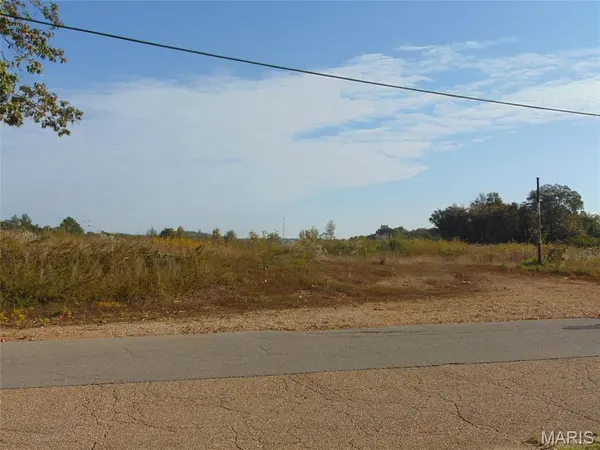 563 Bridge Street, Doniphan, MO 63935