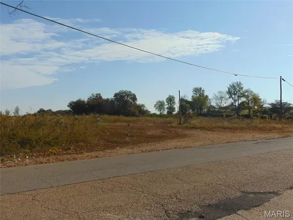 563 Bridge Street, Doniphan, MO 63935