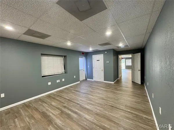 1614 S Broadway ST, Poplar Bluff, MO 63901