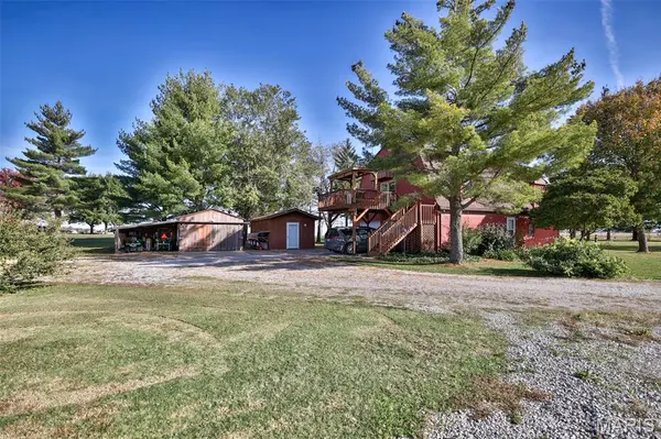 3955 Blackburn RD, Edwardsville, IL 62025