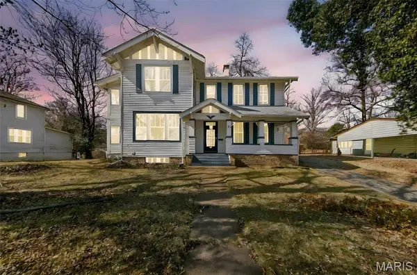 11 Miller PL, St Louis, MO 63135