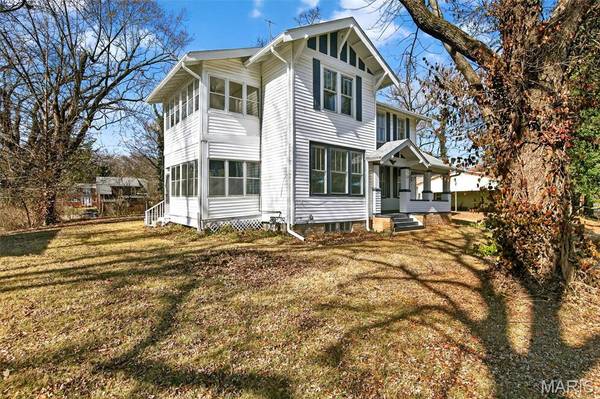 11 Miller PL, St Louis, MO 63135