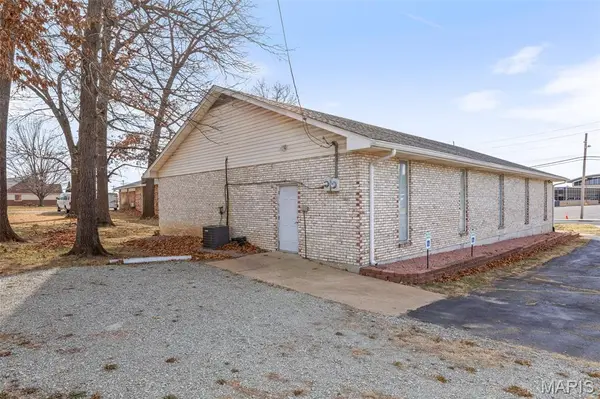 772 Weber RD, Farmington, MO 63640