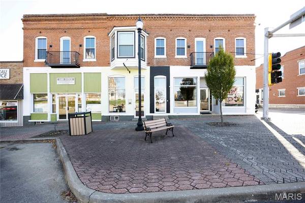 23/25/27 W Saint Joseph ST, Perryville, MO 63775