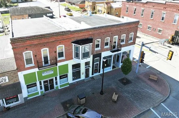 23/25/27 W Saint Joseph ST, Perryville, MO 63775