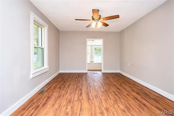 7000 Twin River RD, Eureka, MO 63025