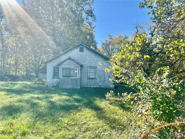 722 E Bland RD, Lebanon, MO 65536