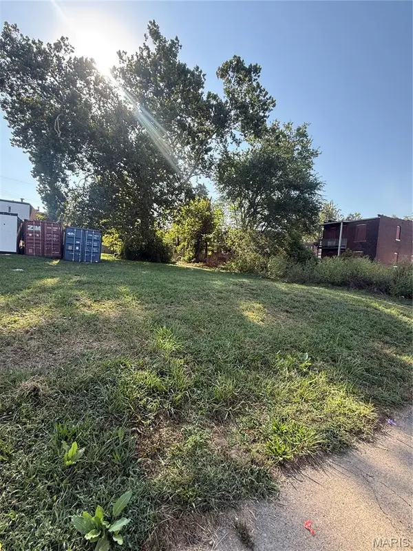 1394 Hodiamont AVE, St Louis, MO 63112