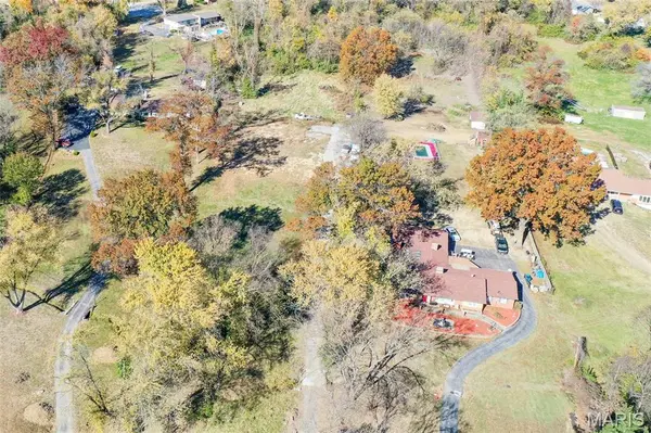 12223 Fontaine LN, Florissant, MO 63138