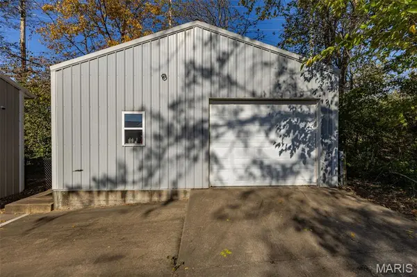 210 Hyler DR, Farmington, MO 63640