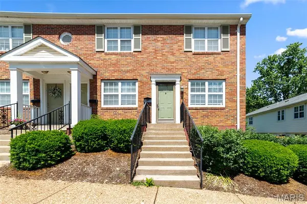 1509 Swallow DR, St Louis, MO 63144