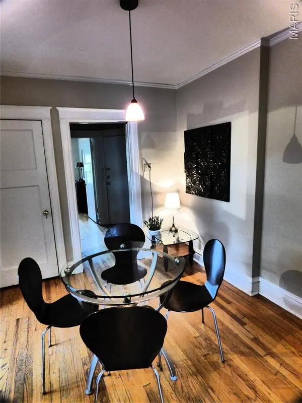 4510 Wichita AVE #2E, St Louis, MO 63110