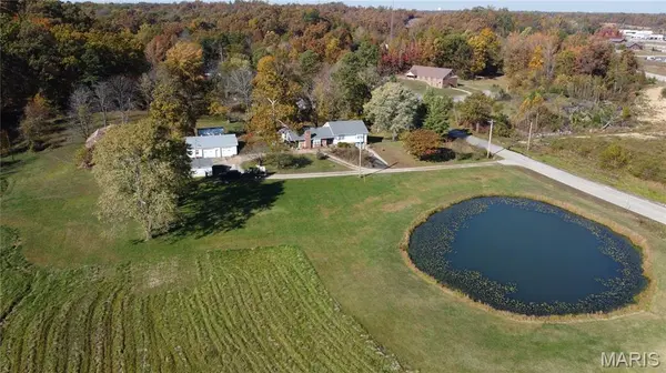 2462 Roxie RD, Poplar Bluff, MO 63901