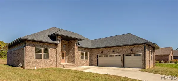 8629 Savoy LN, O'fallon, IL 62269