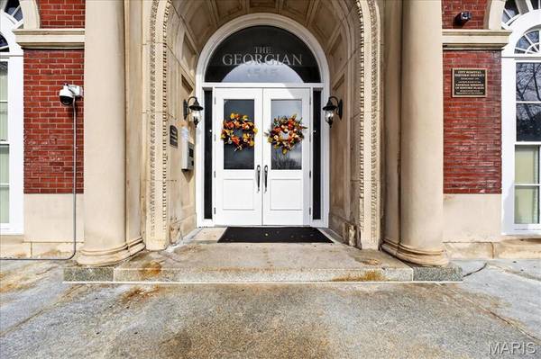 1515 Lafayette AVE #211, St Louis, MO 63104