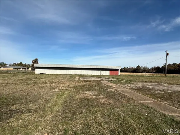 1602 W Washington ST, Hayti, MO 63851