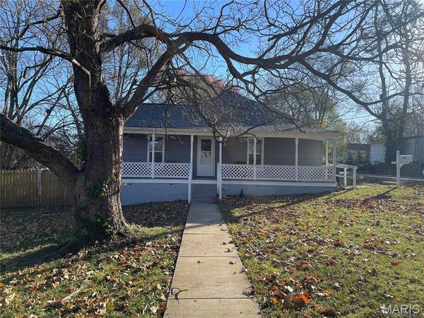 700 N Hickory ST, Salem, MO 65560