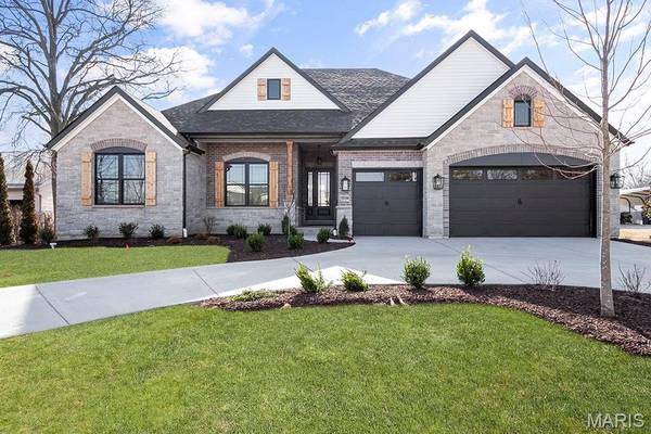 1 Dragonstone, Dardenne Prairie, MO 63368