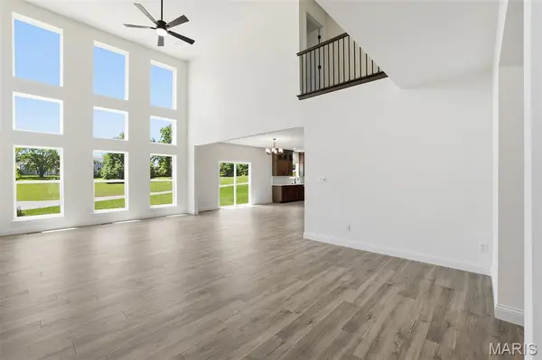 23 Bluestem CT, Lake St Louis, MO 63367