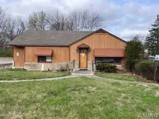 5105 N Illinois ST #A, Fairview Heights, IL 62208