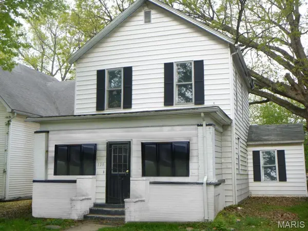 120 N Sycamore ST, Centralia, IL 62801
