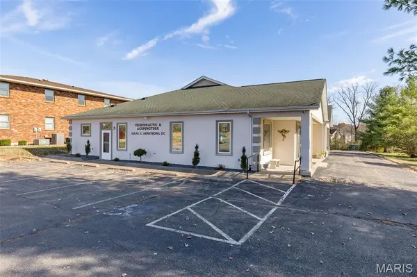 160 Westmount DR, Farmington, MO 63640