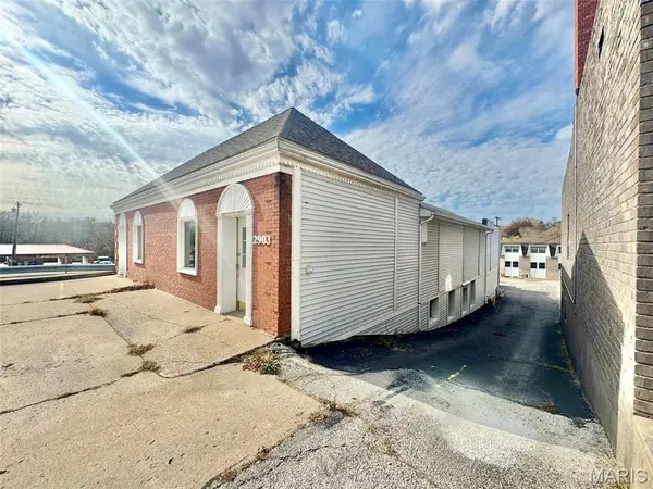 2903 Saint Marys AVE, Hannibal, MO 63401