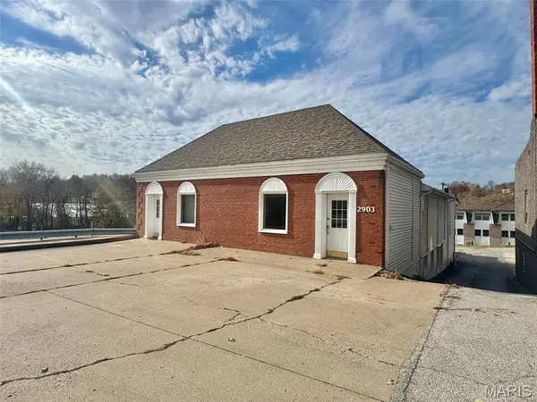 2903 Saint Marys AVE, Hannibal, MO 63401